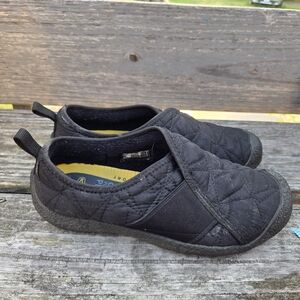 Keen Black Quilted Slippers